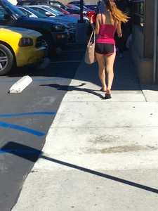 Sexy Candid Girl Walking Down the Street Creepshot