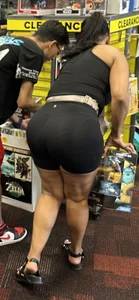 Nice round VPL booty squat&bendover‼️
