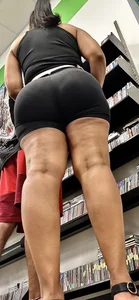 Nice round VPL booty squat&bendover‼️