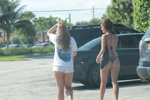 Another gallery of sexy Deerfield Beach girls in bikinis