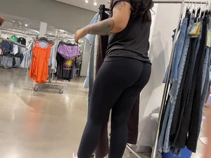 Mall Nice Ass