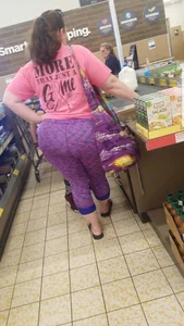 Fat booty milf in purple leggings at the grocery store