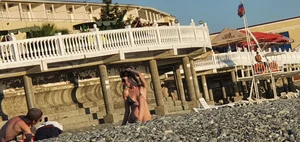 Hot Candid Girl in a Swimsuit Chilling on a Beach With Her Boyfriend Creepshots Series
