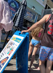 Suns out buns out (oc)