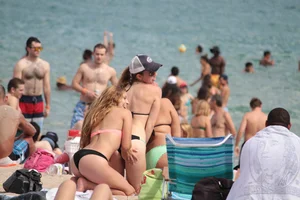 Sexy Florida girls in bikinis