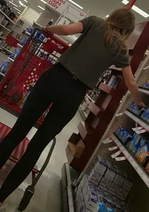 *!*!Gorgeous Booty FILLING those tight leggings!*!*