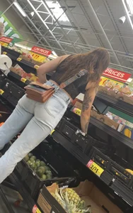 Thick Pawg baddie shopping
