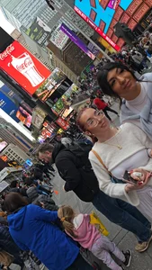 2 Friends, Times Square Ass