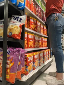 Quick blonde girl in jeans
