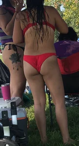 BikinI standers, multiple subjects