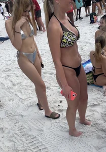 Bikini assortment (OC)