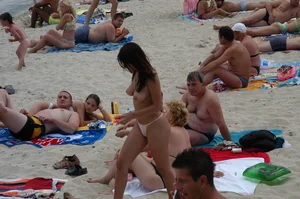 Verna topless beach girls out in the sun