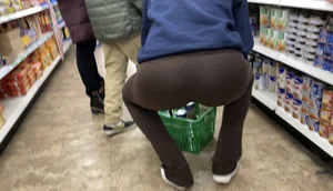 Beautiful College freshman chick *VTL and wedgie* bending over