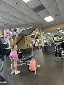 Best set today😈 bubble butt see through spandex at gym