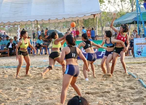 Thai candid volleyball girls
