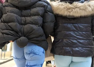 Two in one blue scrunched leggings ass caught second time OC