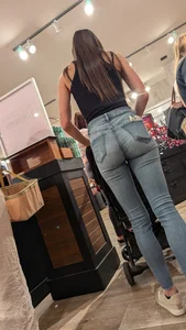 Beauty slim girl with nice ass in tight blue jean. OC