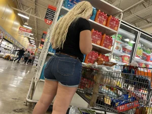 That’s a whole lotta ass on this blonde Latina