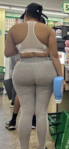 Hood rat carrying a behemoth‼️
