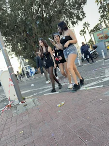 Carnival girls