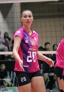Thai candid volleyball girls