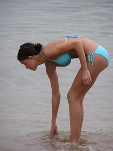 Hot Skinny Candid Girl in Swimsuit Bending Over