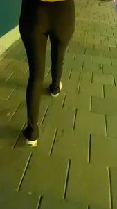 BEST BODY TEEN PAWG IN FLARE LEGGING