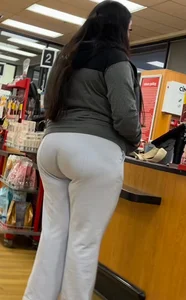 Fat Booty Latina Pt 4🤌🏽