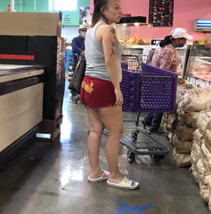Latina with big booty in red shorts doesn't care about Rona