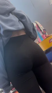 (OC) Queued behind this cute butt in leggings