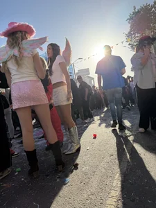 Carnival girls