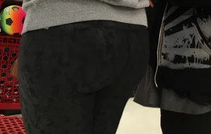 Target blonde milf with a nice ass in dark leggings