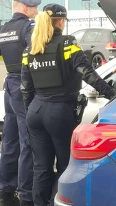 Hot Booty in Tight Pants