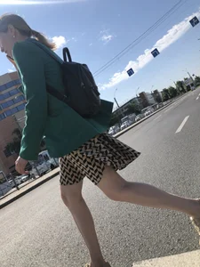 Candid milf wearing a dress crossing the street, nice legs