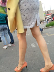 Milf Legs on High Heels Street Creepshot