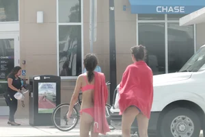 Florida beach and bikini girls