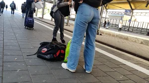 Tight Jeans at the Trainstation + Bending Over