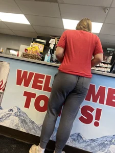 Great wedgie, dirty blonde