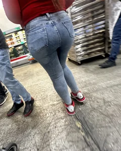 Costco 3 Latina milfs. Nice asses