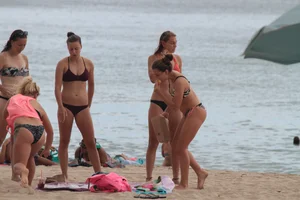 Florida beach and bikini girls