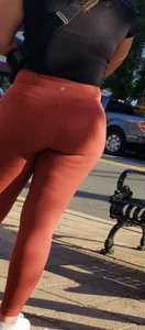 Nice bubble butt in red yoga pants