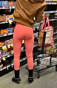 Salmon leggins MILF shopping