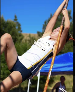 Active college girl with camel toe (NOT OC)