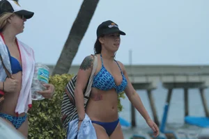 Florida beach and bikini girls