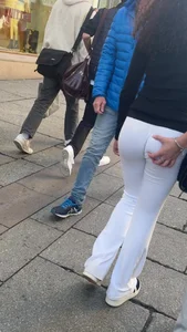 Lovely assgrab - guess these girlfriends have a lot of fun