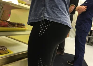 Nice round ass in leggings in line with no face