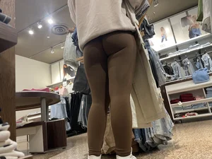 Brown leggings white girl phat ass