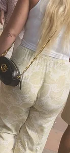 Pawg jiggly! loose booty