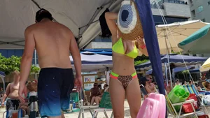 Brazillian beach creepshots, huge gallery of candid girls in swimsuits
