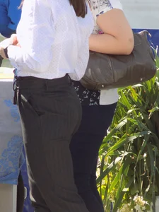 Hot chunky ass in tight pants street creepshots